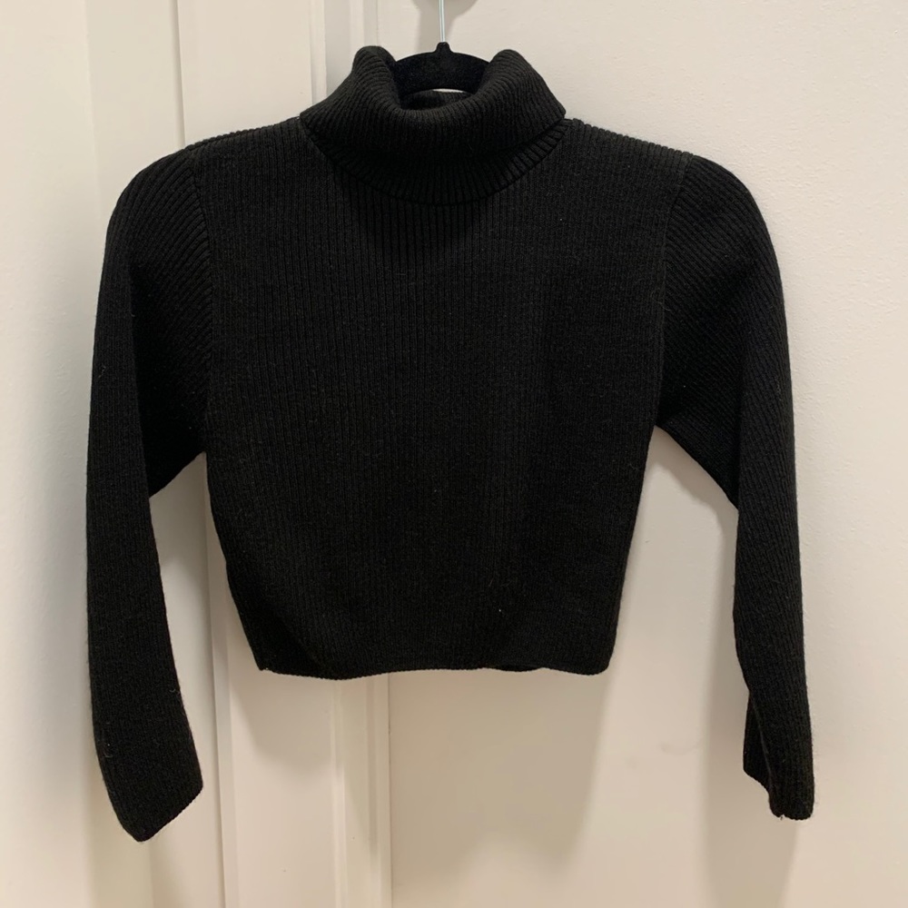 Black Crop Top Sweater